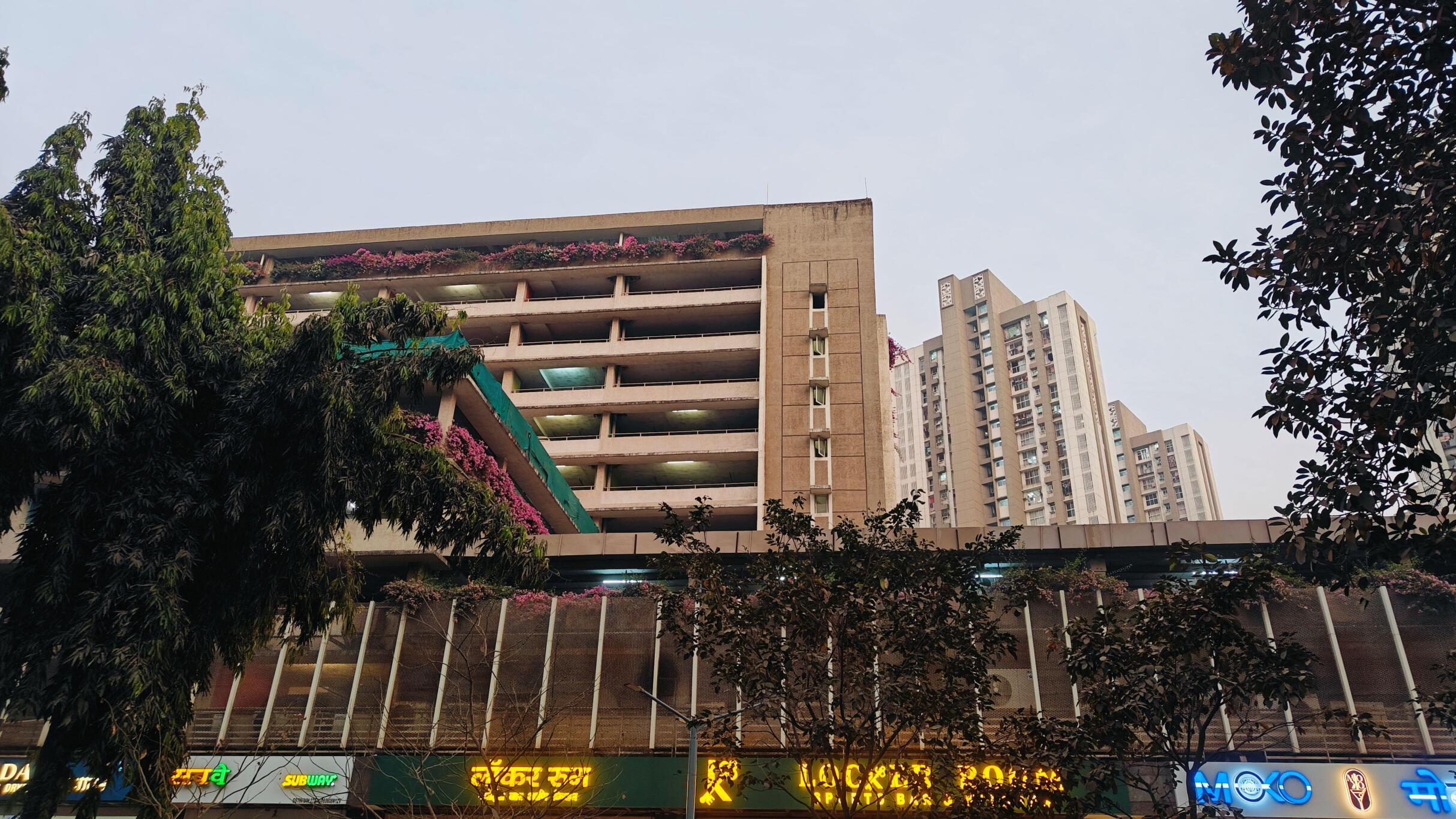Lodha Amara Kolshet 